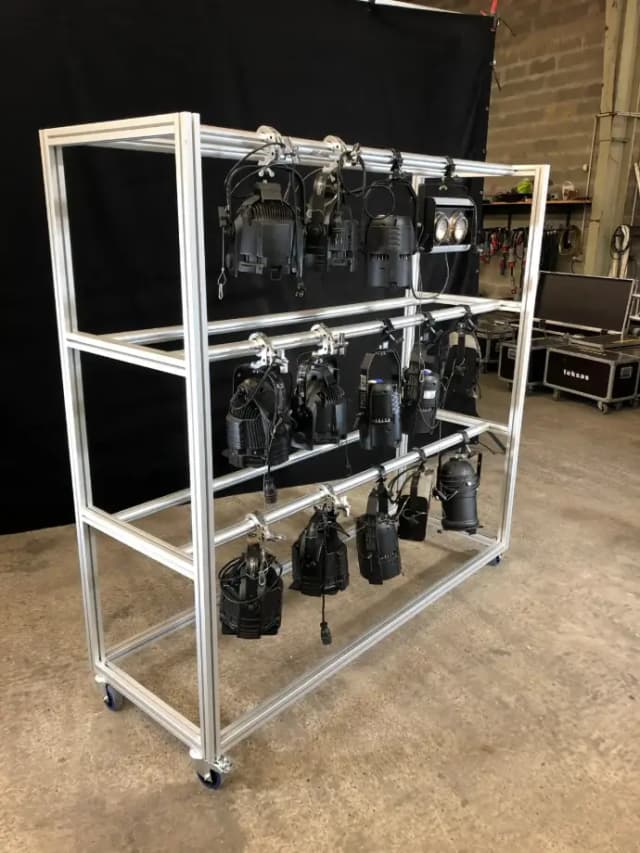 Chariot aluminium projecteurs - assemblage mécanique palette